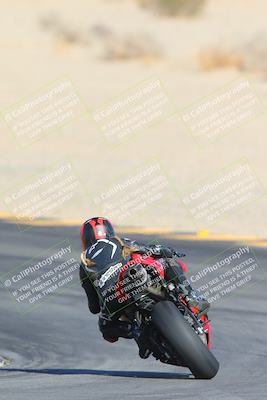 media/Dec-05-2024-Racers Edge (Thu) [[e102e0690b]]/3-B Group/Session 1 Turn 8 Backside/